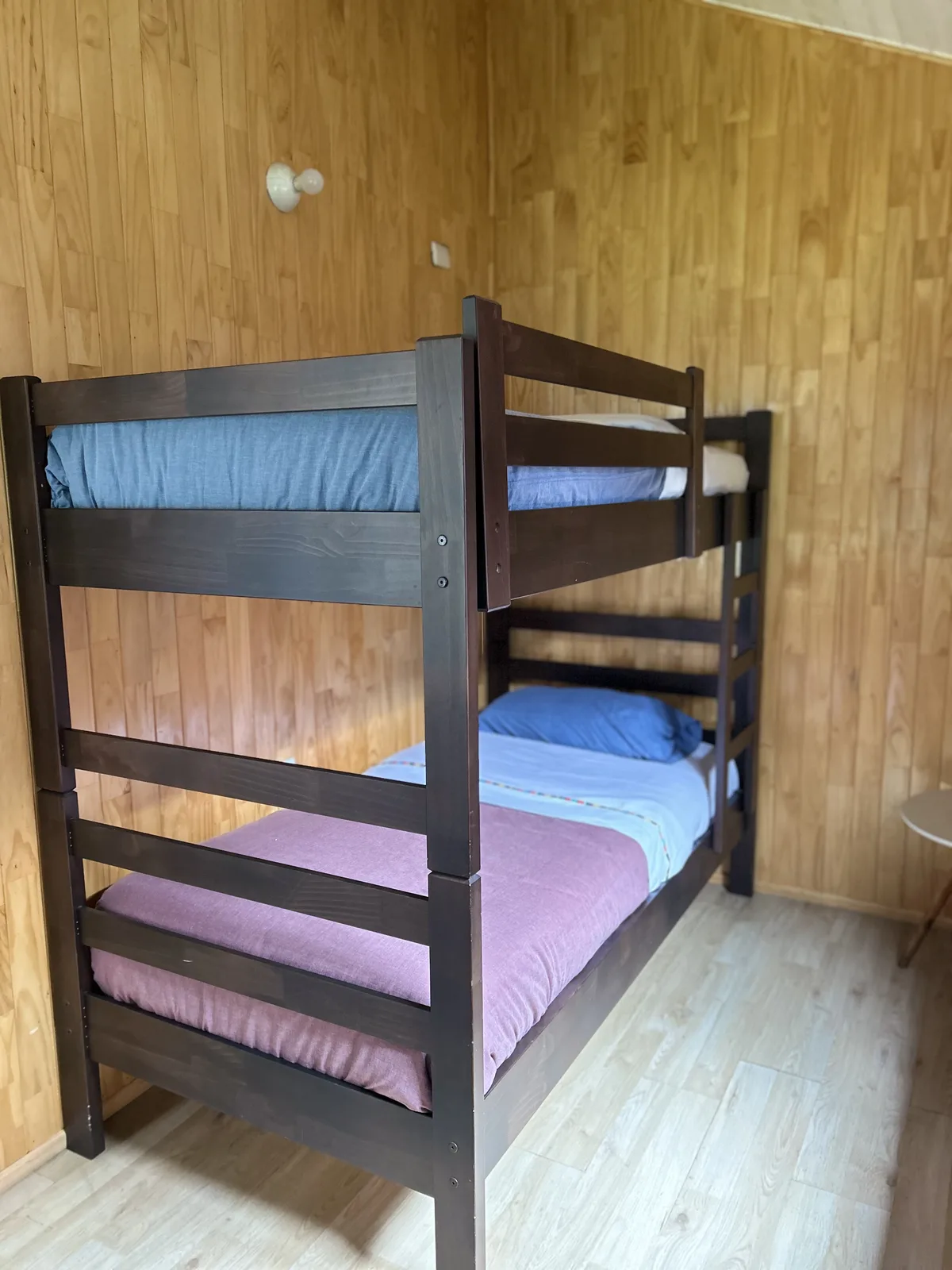 Dormitorio de la Cabaña Ulmo — camarote para dos personas